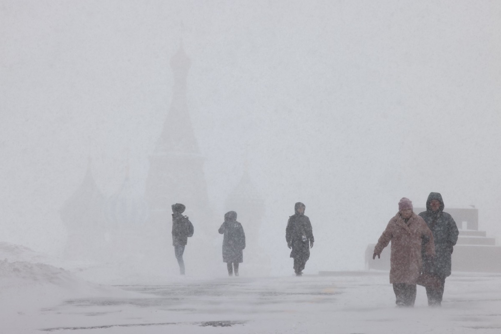 Холодовая аллергия: врач объяснил, как не получить отек Квинке в мороз