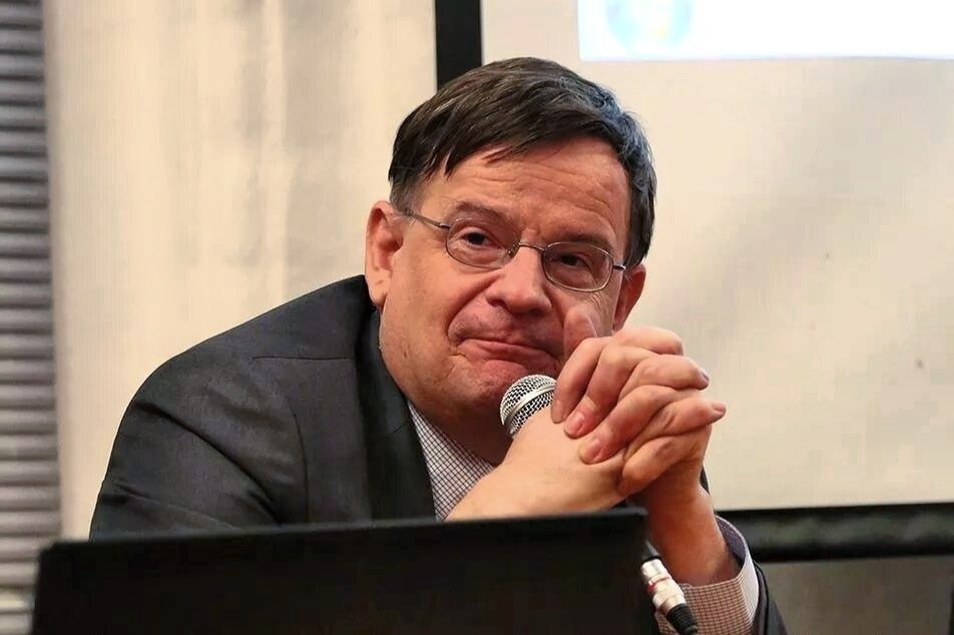 Российского ученого задержали в Риге прямо во время лекции