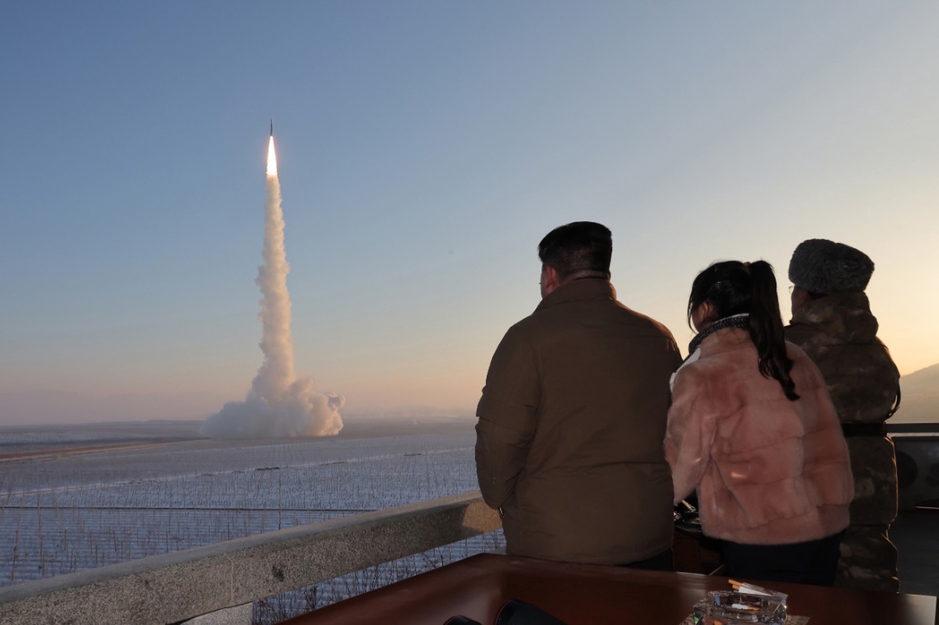 Военный эксперт объяснил назначение дочери Ким Чен Ына главой ракетной программы