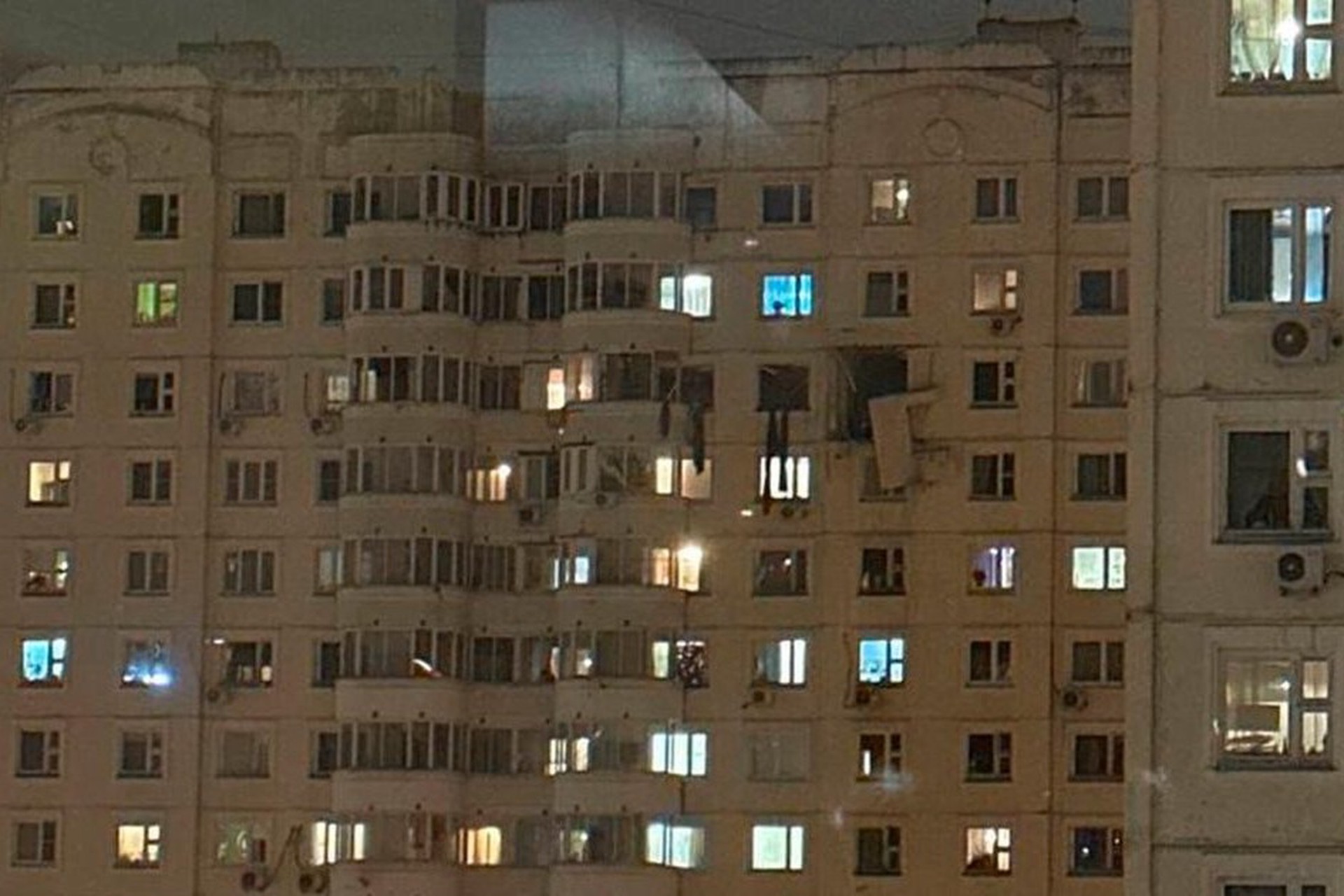 Два человека пострадали при взрыве в Москве