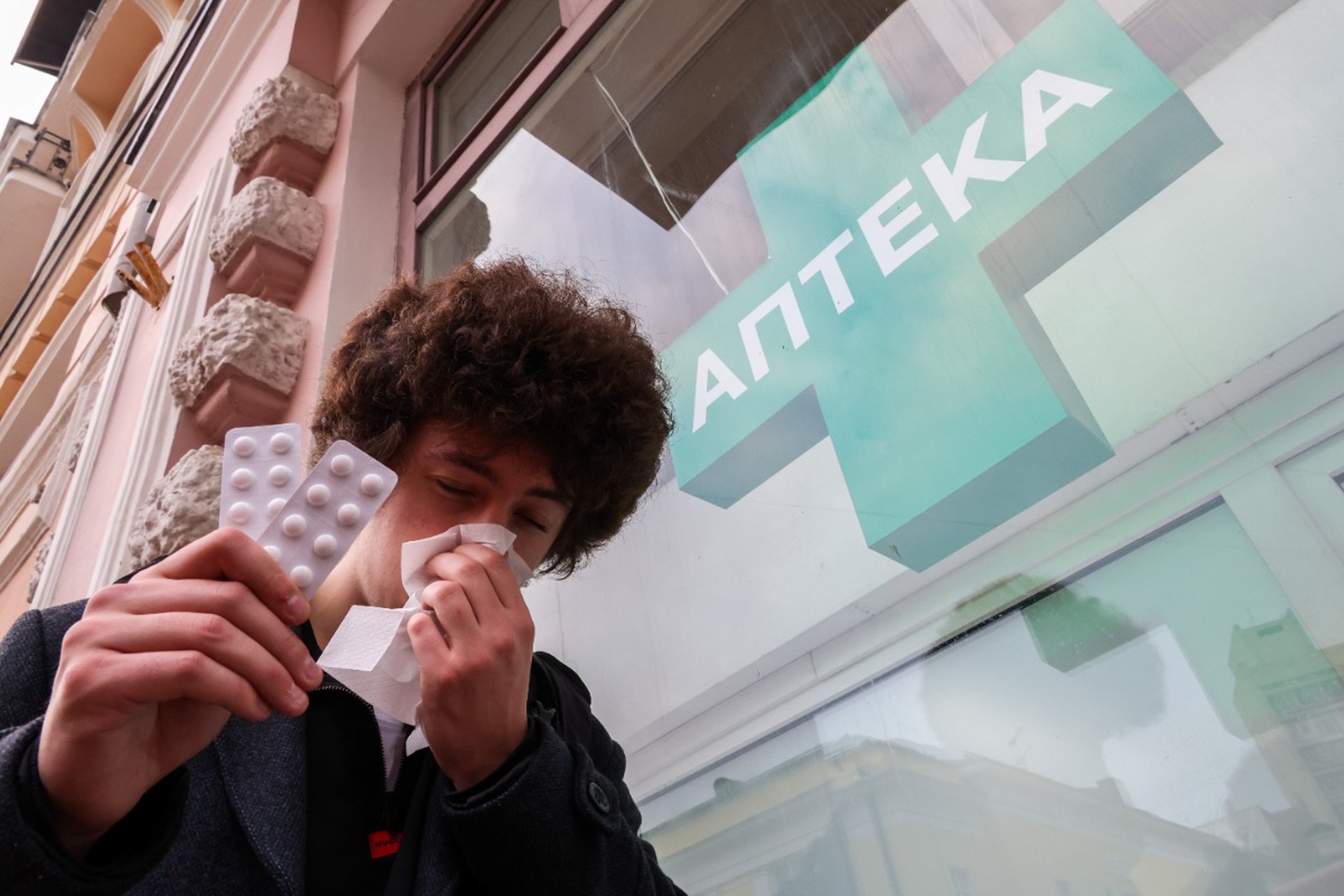 Язва и инсульт: чем может закончиться бесконтрольный прием лекарств