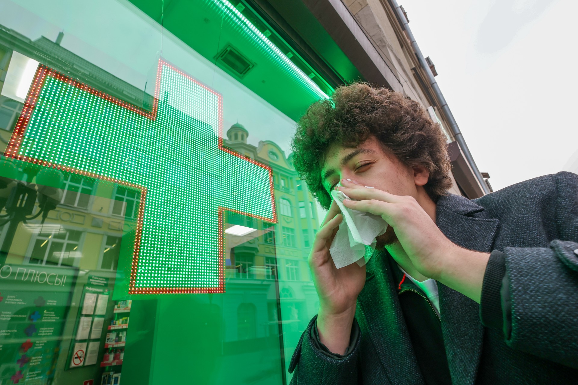 Врач объяснила, как отличить опасный вид аллергии от коронавируса