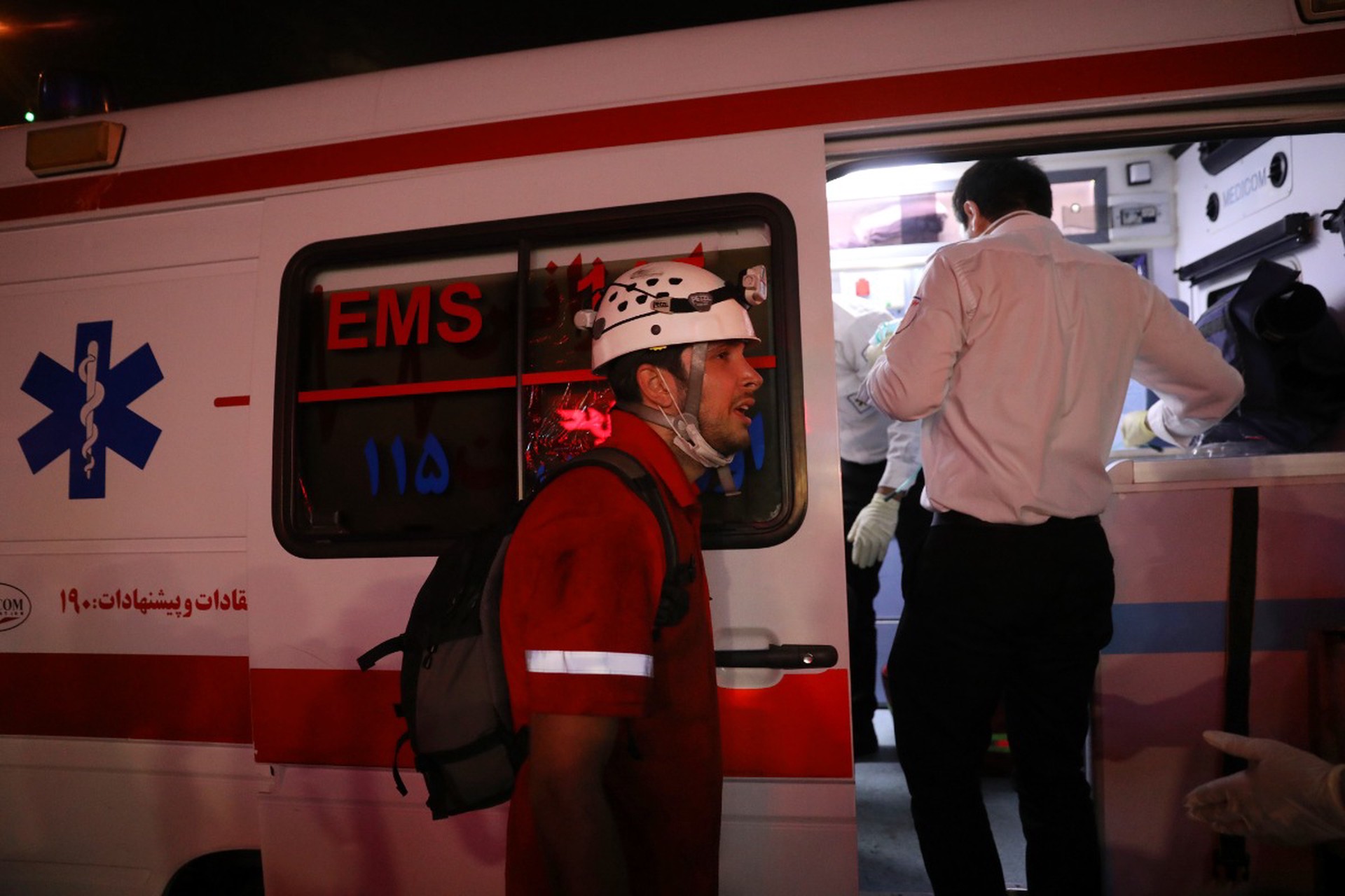 Почти полсотни школьников погибли на юге Ирана