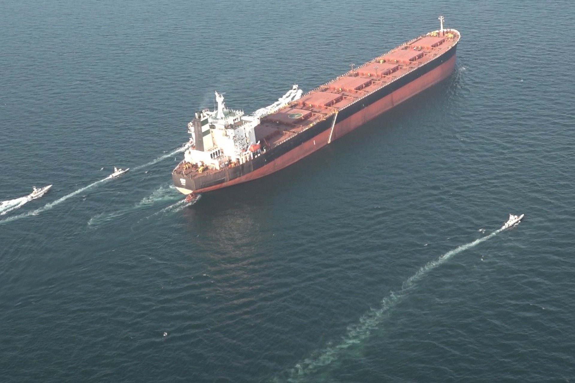 Последствия перекрытия Ормузского пролива для РФ оценил эксперт