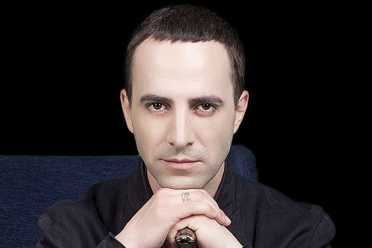 Актер Илья Любимов прокомментировал свою демоническую внешность