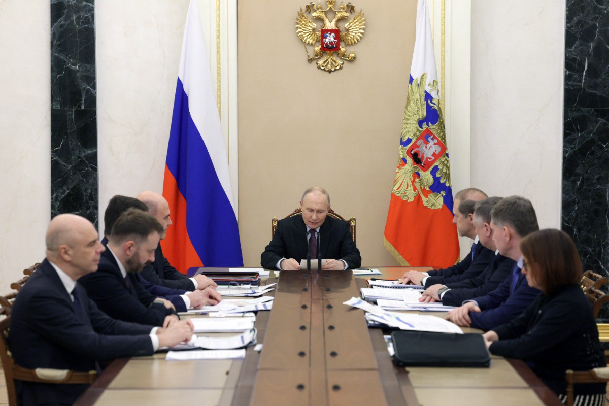Путин: В январе ВВП России был на 2,1% ниже, чем год назад