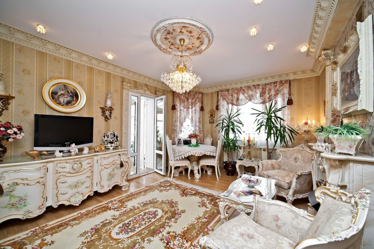 Замах на Рублевку: какой дом пытаются отнять у Маши Распутиной