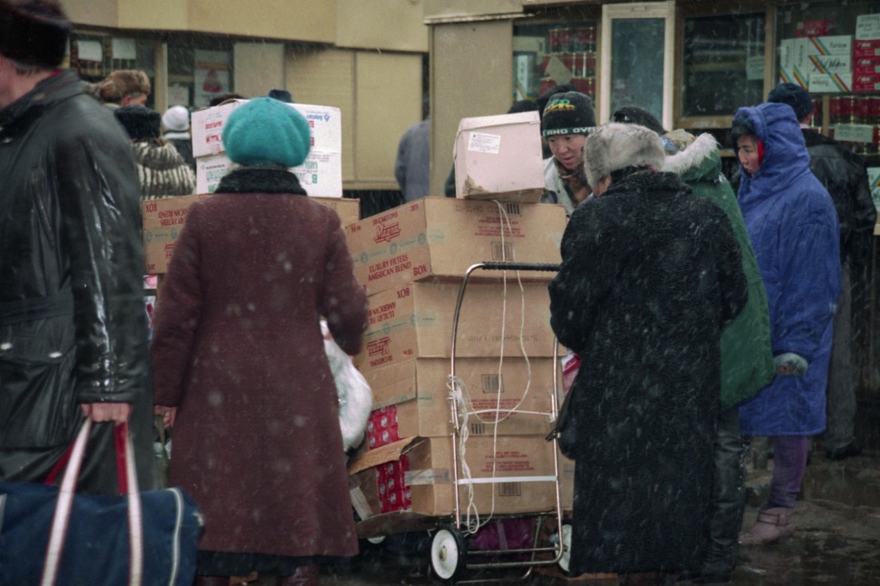 Криминальный бизнес 90-х: как ОПГ держали в заложниках экономику