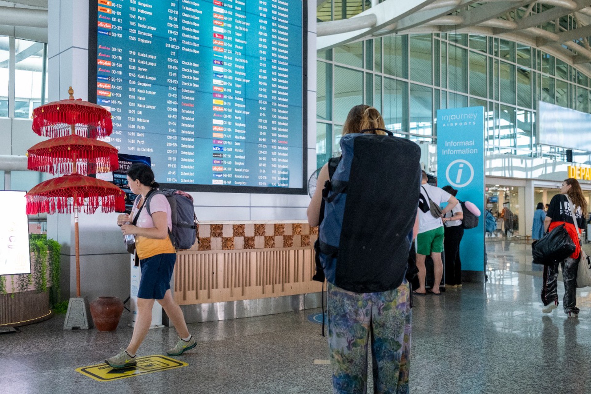 Цены на авиаперевозки могут взлететь вдвое из-за эскалации конфликта на Ближнем Востоке