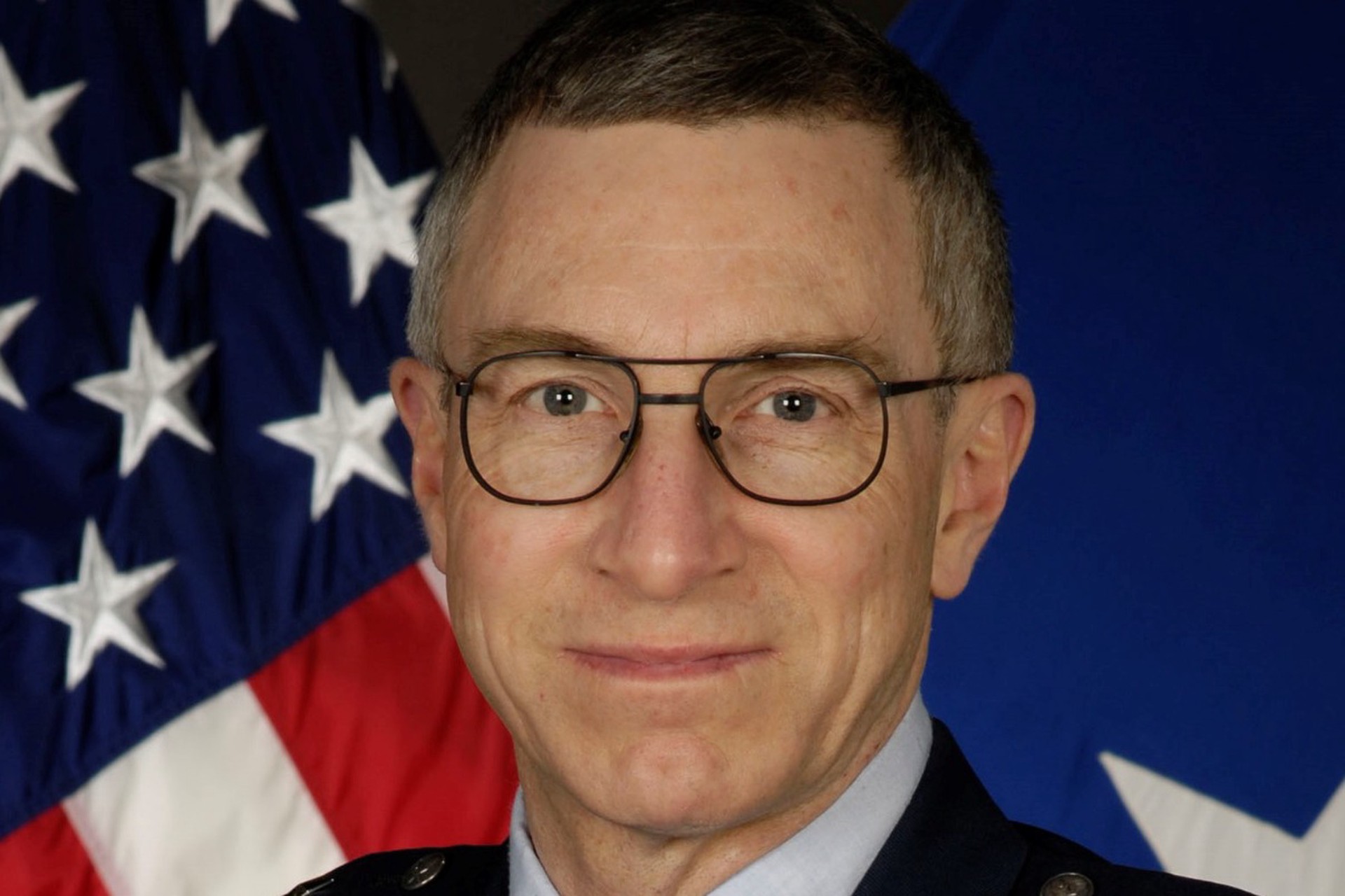 Связанный с исследованиями НЛО генерал загадочно исчез в США