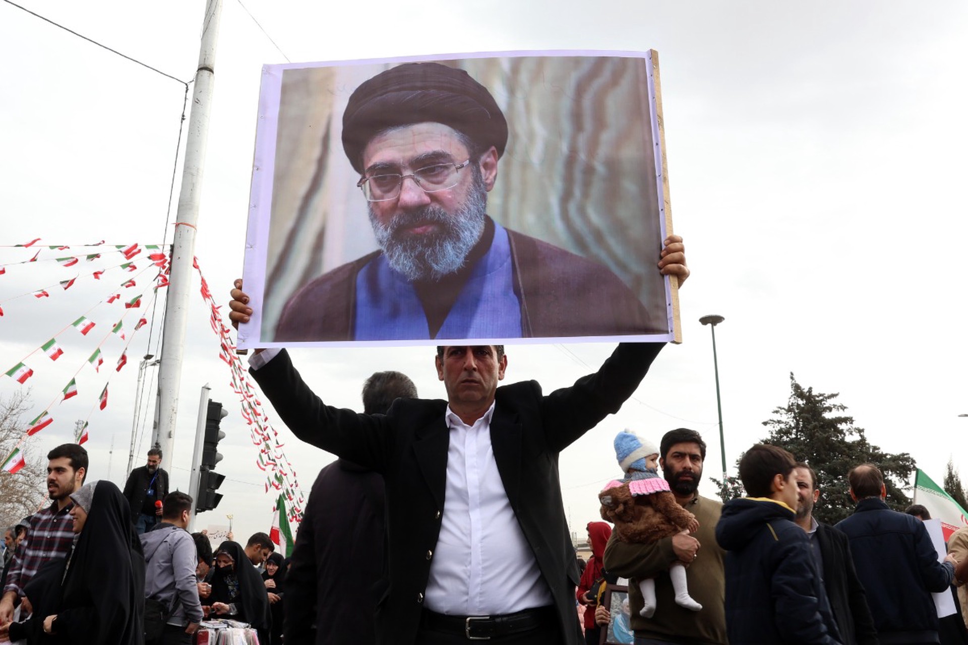 Моджтаба Хаменеи – новый верховный лидер Ирана: что о нем известно