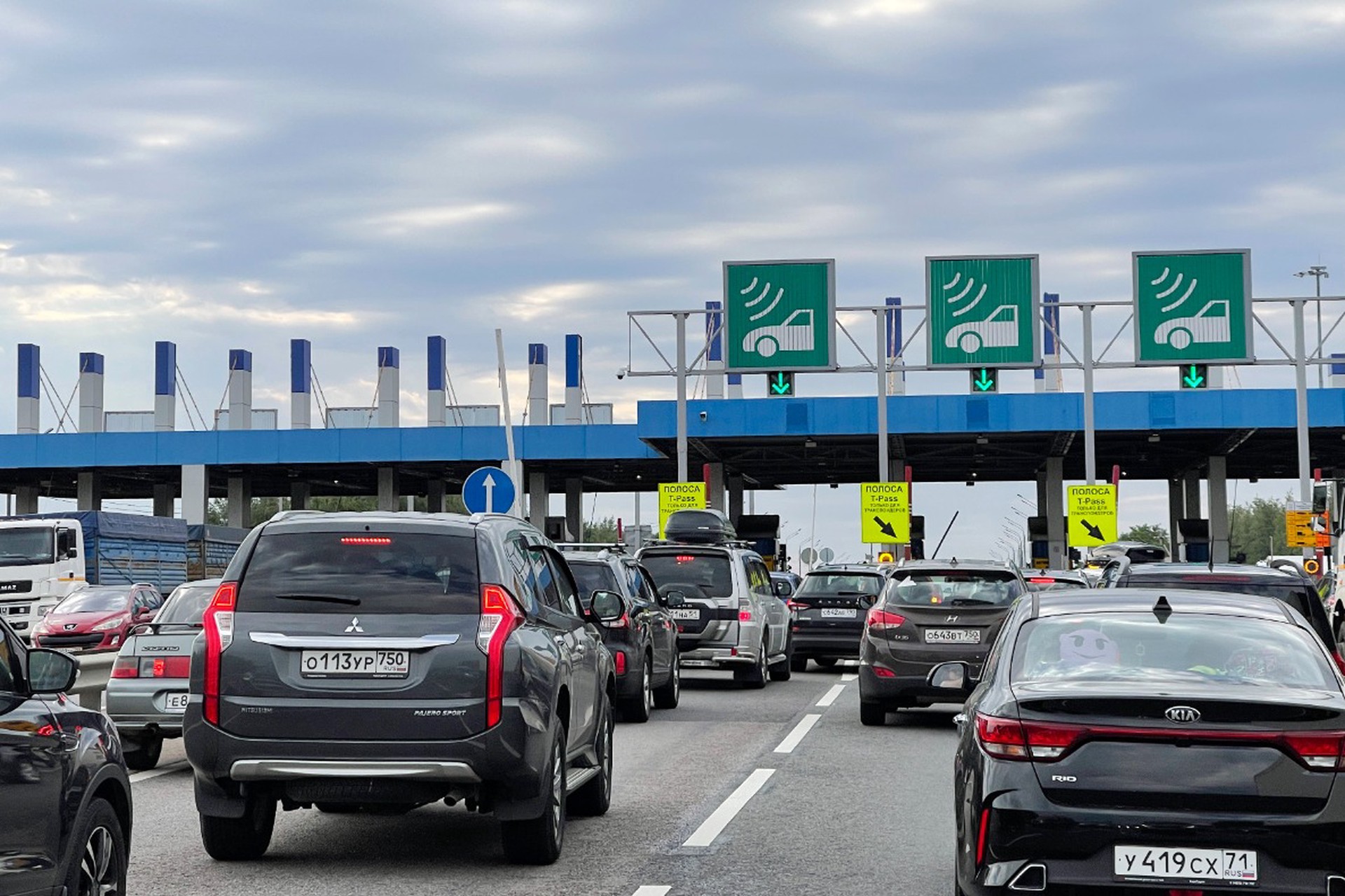 Льготы на проезд по платным дорогам могут расширить на несколько категорий россиян