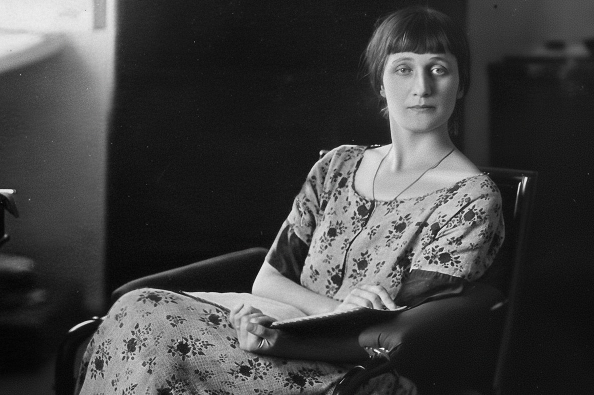 Равная себе: почему Анна Ахматова остается выше своих критиков