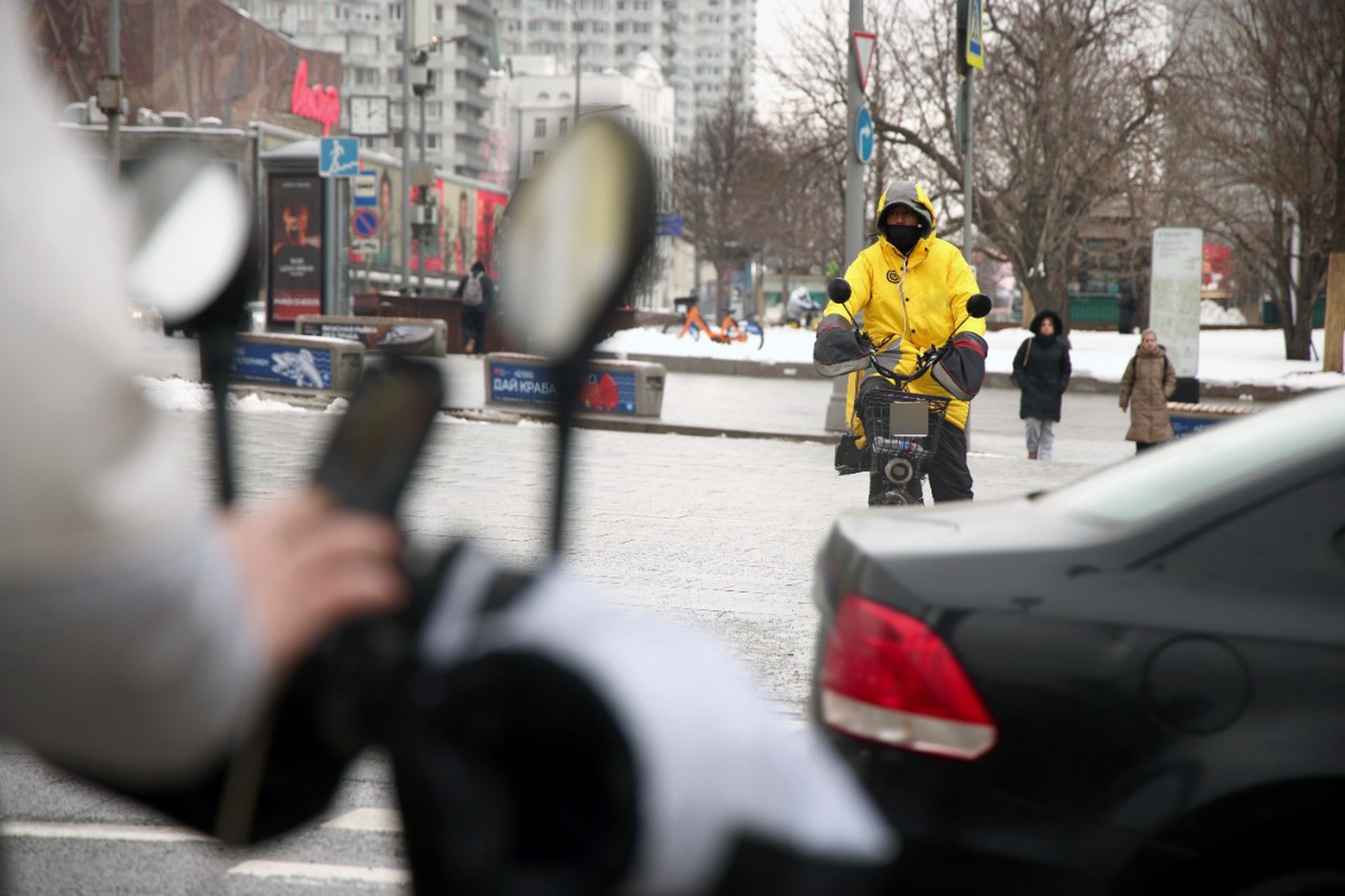 Автоэксперт заявил, что запрет электровелосипедов на тротуарах грозит ростом числа ДТП
