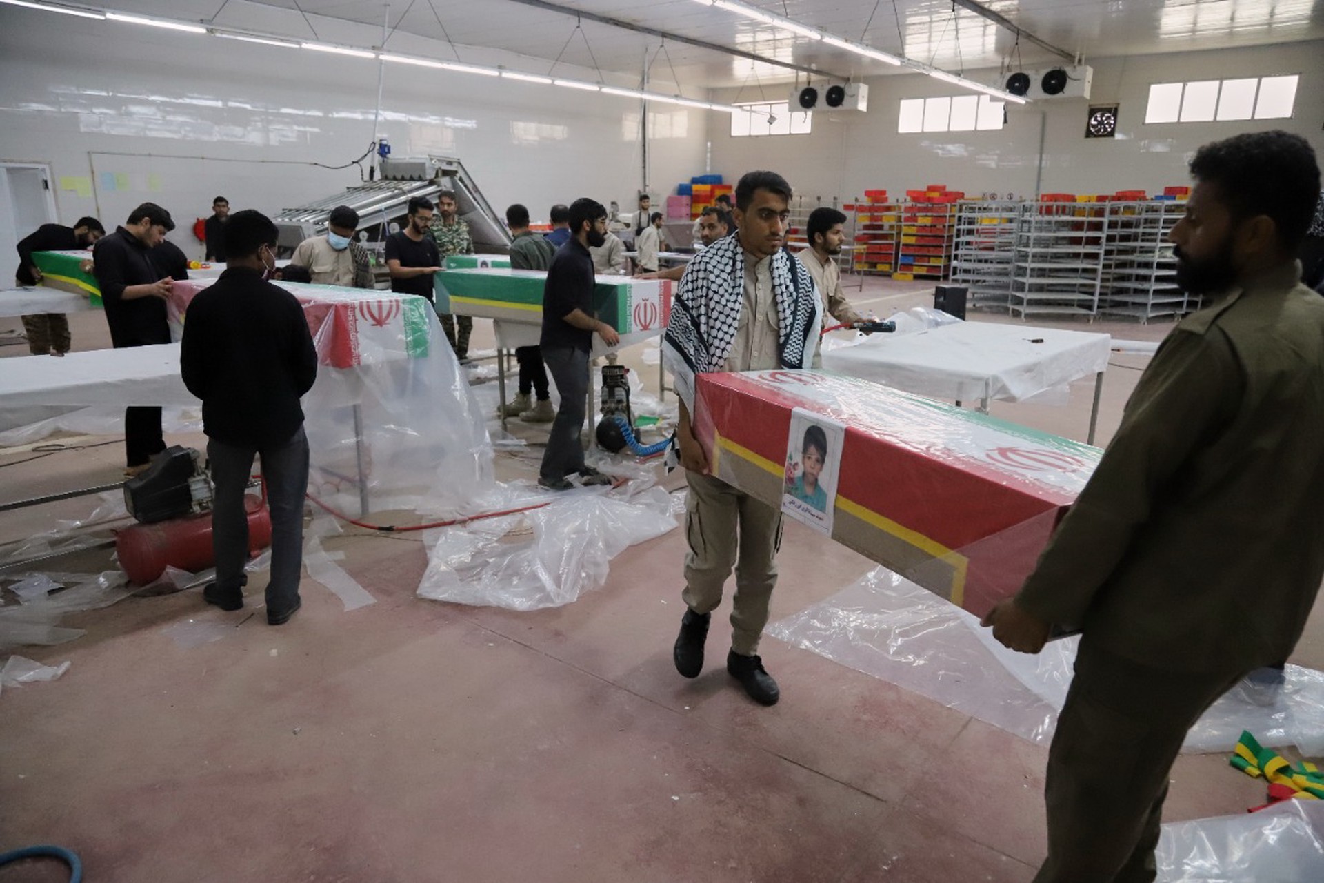 Очень старые дела: почему Хегсет разрешил американским солдатам действовать как нацисты