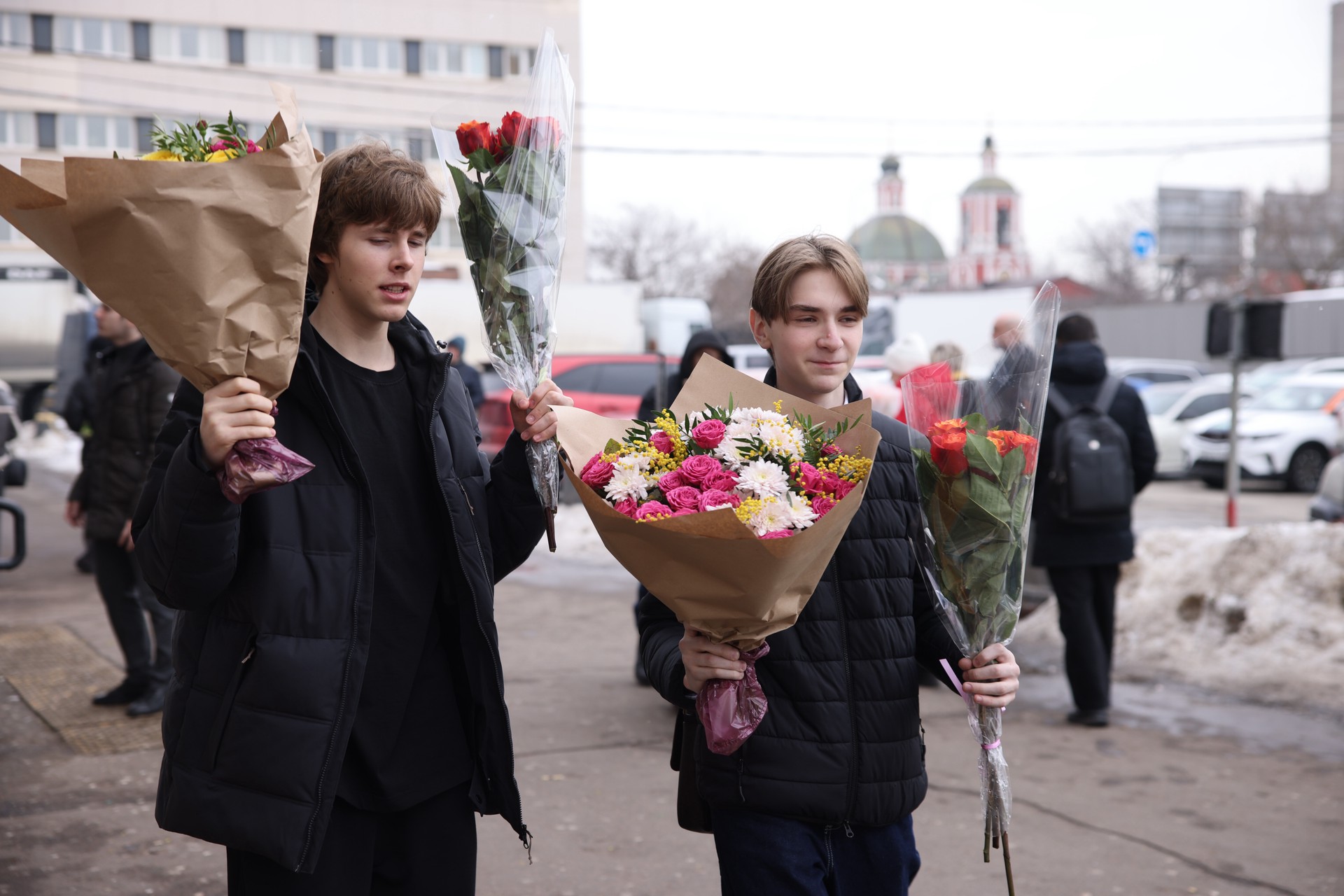 Как выбрать цветы к 8 Марта и потом ухаживать за ними, чтобы долго радовали