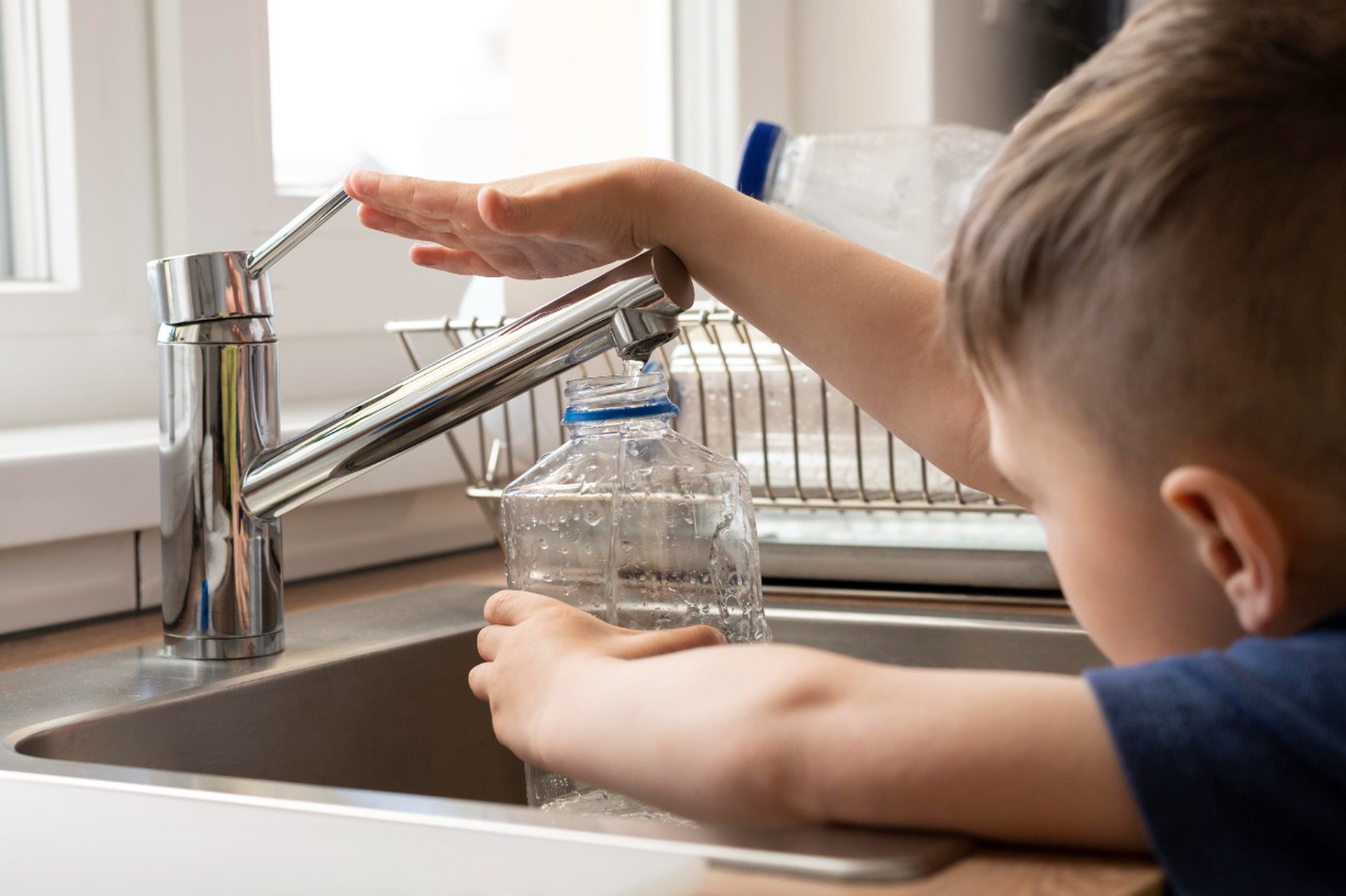 Онищенко рассказал, безопасно ли пить воду из-под крана