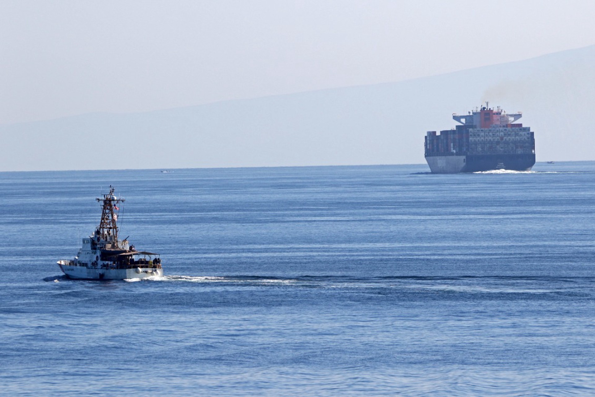 Ормуз без сахара: как мировая торговля оказалась в западне у одного узкого пролива