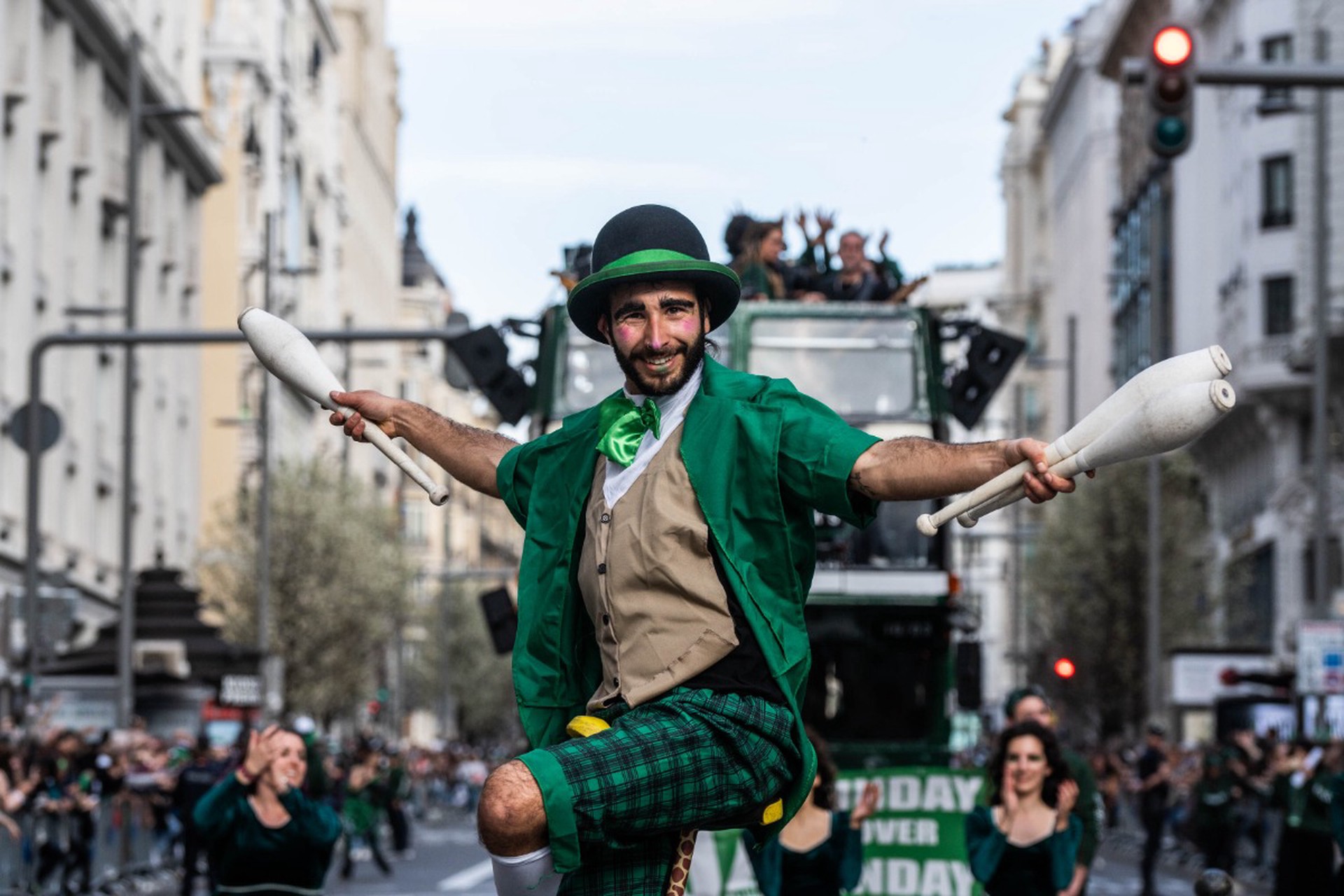 Зеленый цвет, трилистник и парад: правда и мифы о Дне святого Патрика