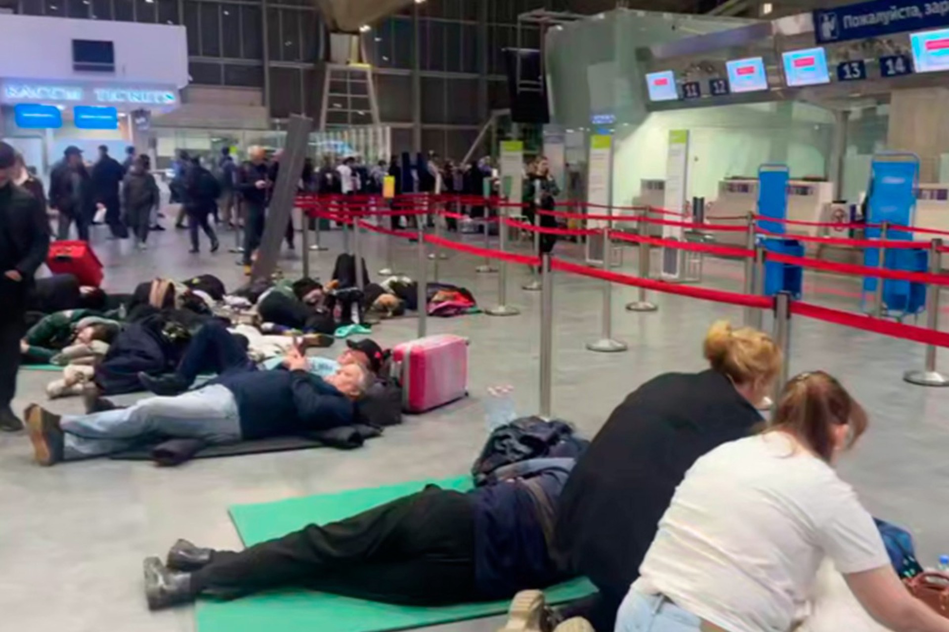 В аэропорту Пулково задержали и отменили более 300 рейсов