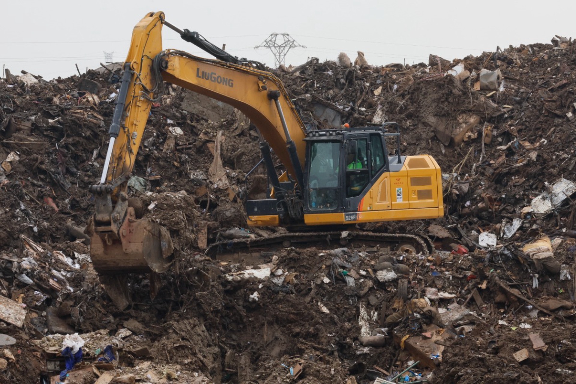 Драгоценности на десятки тысяч евро оказались на свалке в Польше
