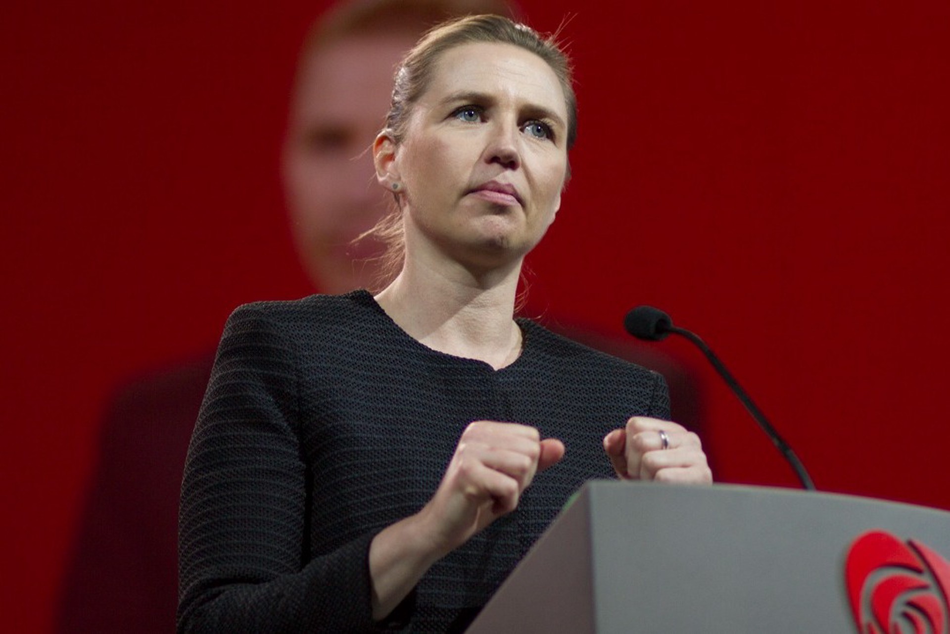 Премьер-министр Дании подала в отставку после выборов 