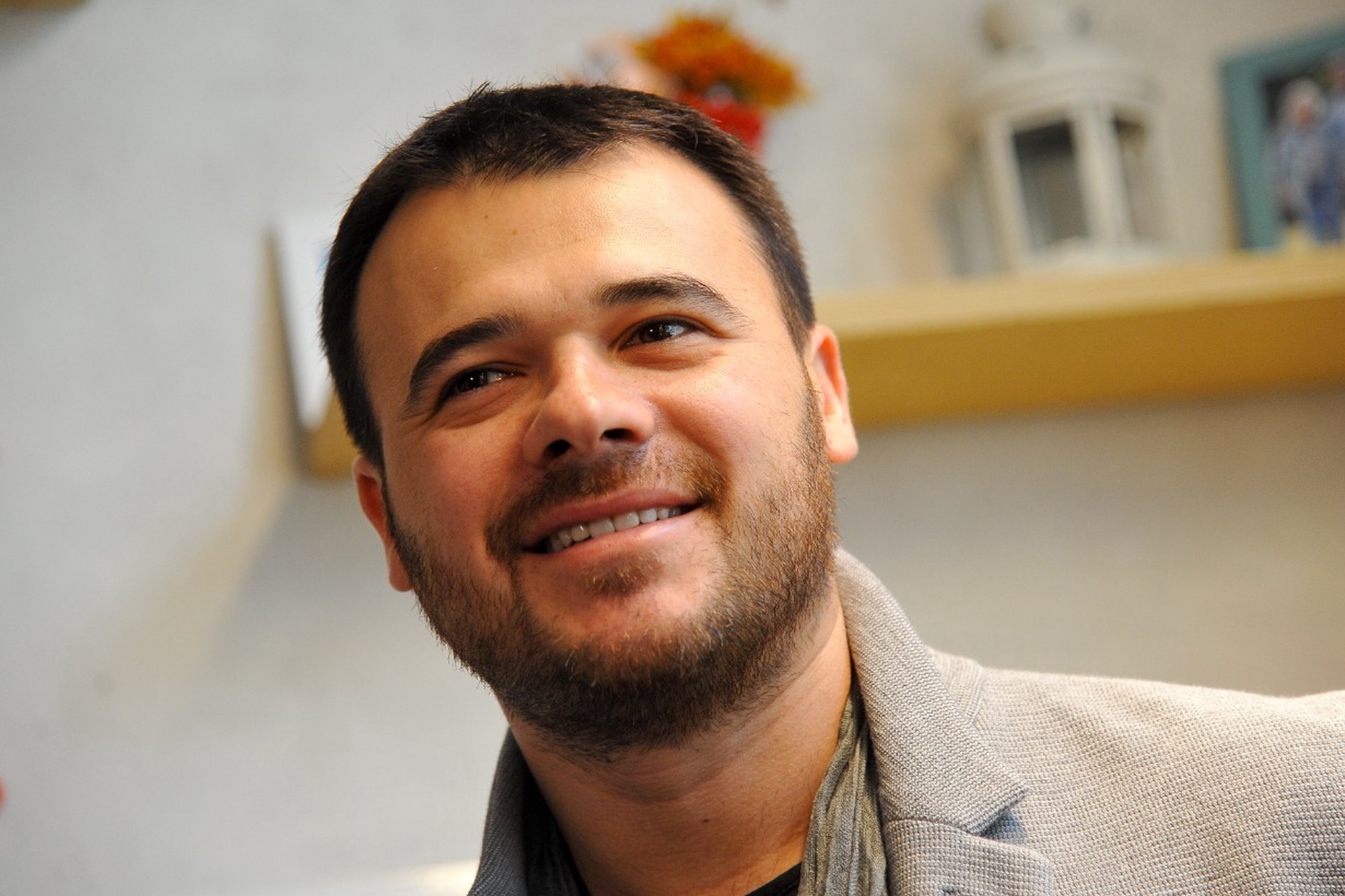 Emin собрался заработать несколько миллионов в Израиле