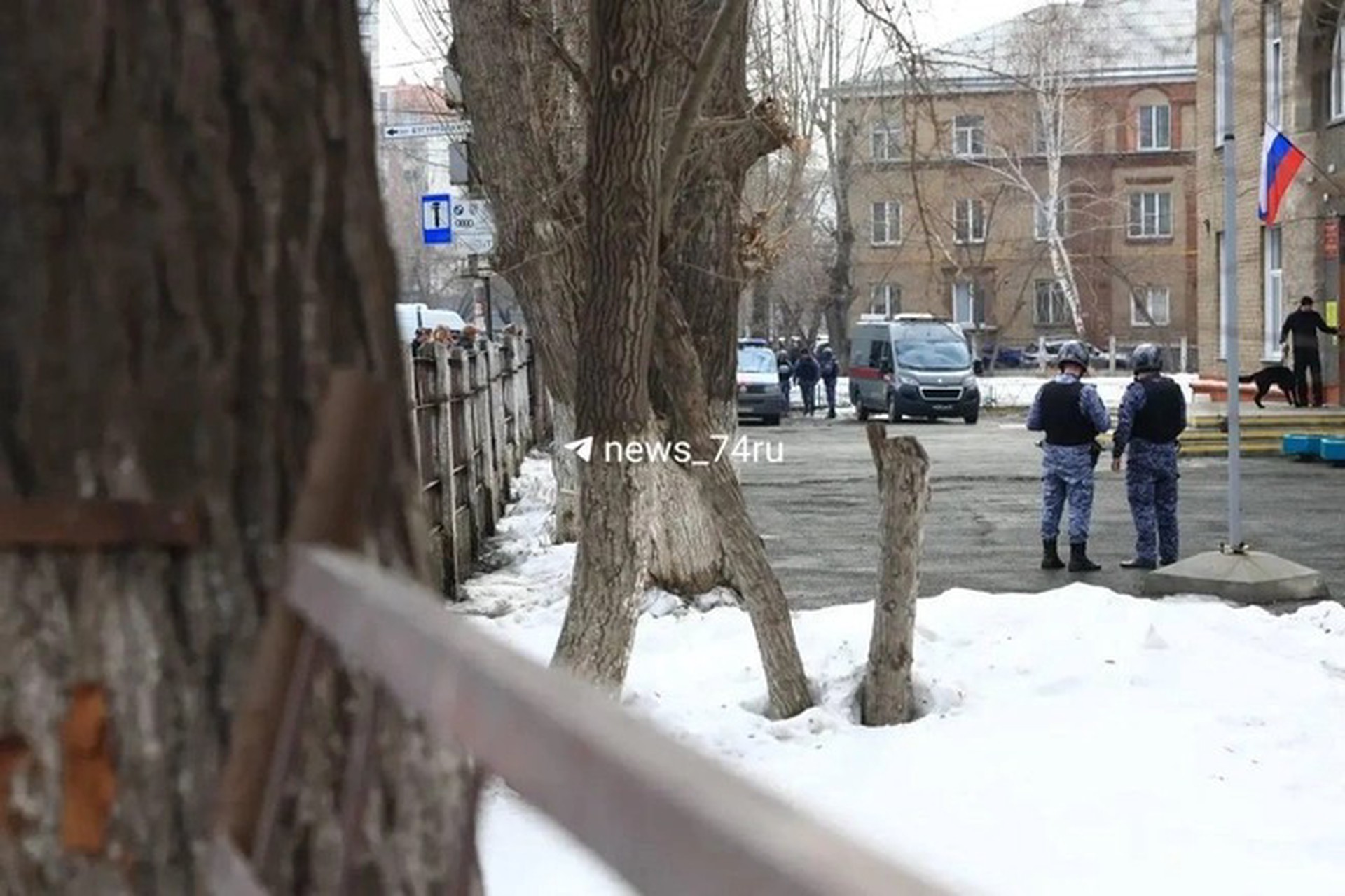 В пресс-службе челябинского омбудсмена поделились деталями нападения в школе № 32