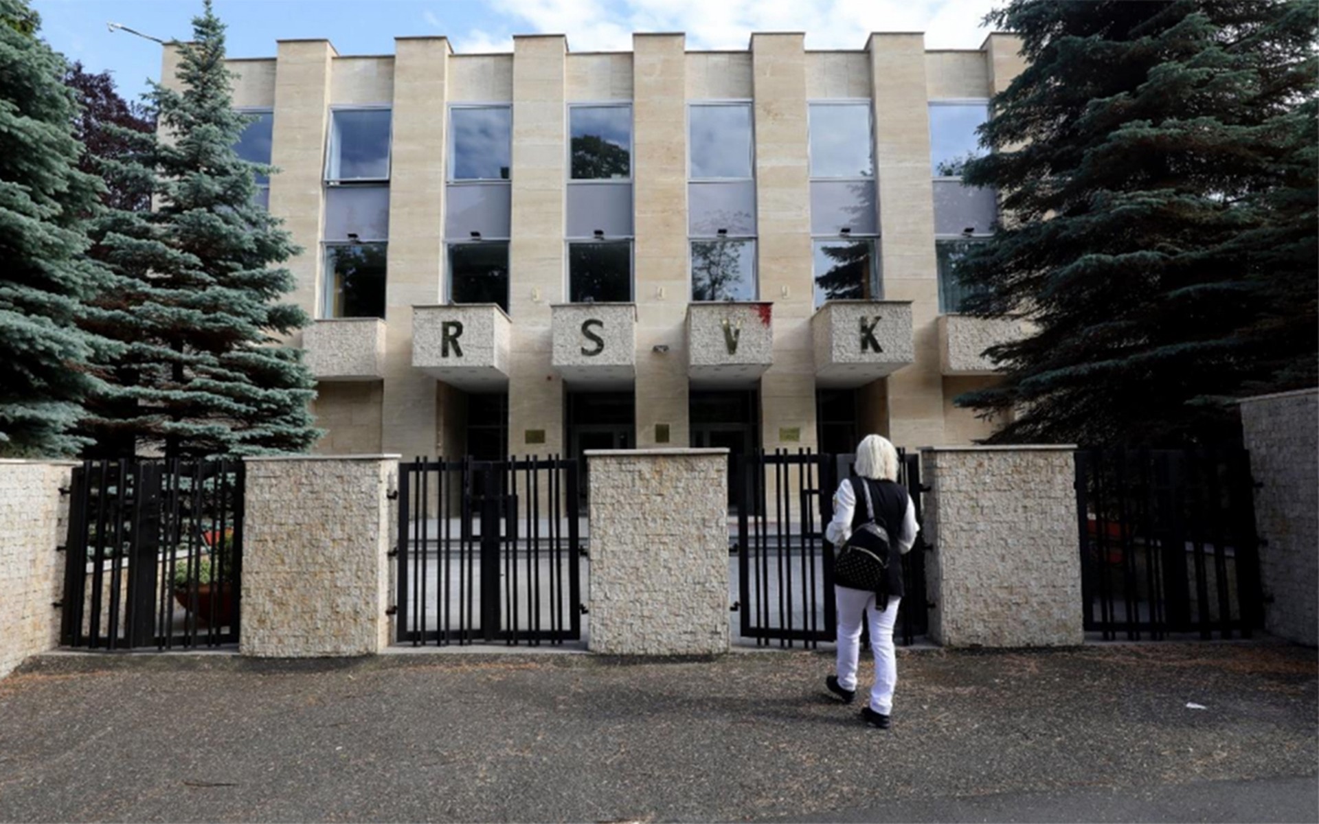 В Совфеде увидели украинский след в поджоге Русского дома в Праге