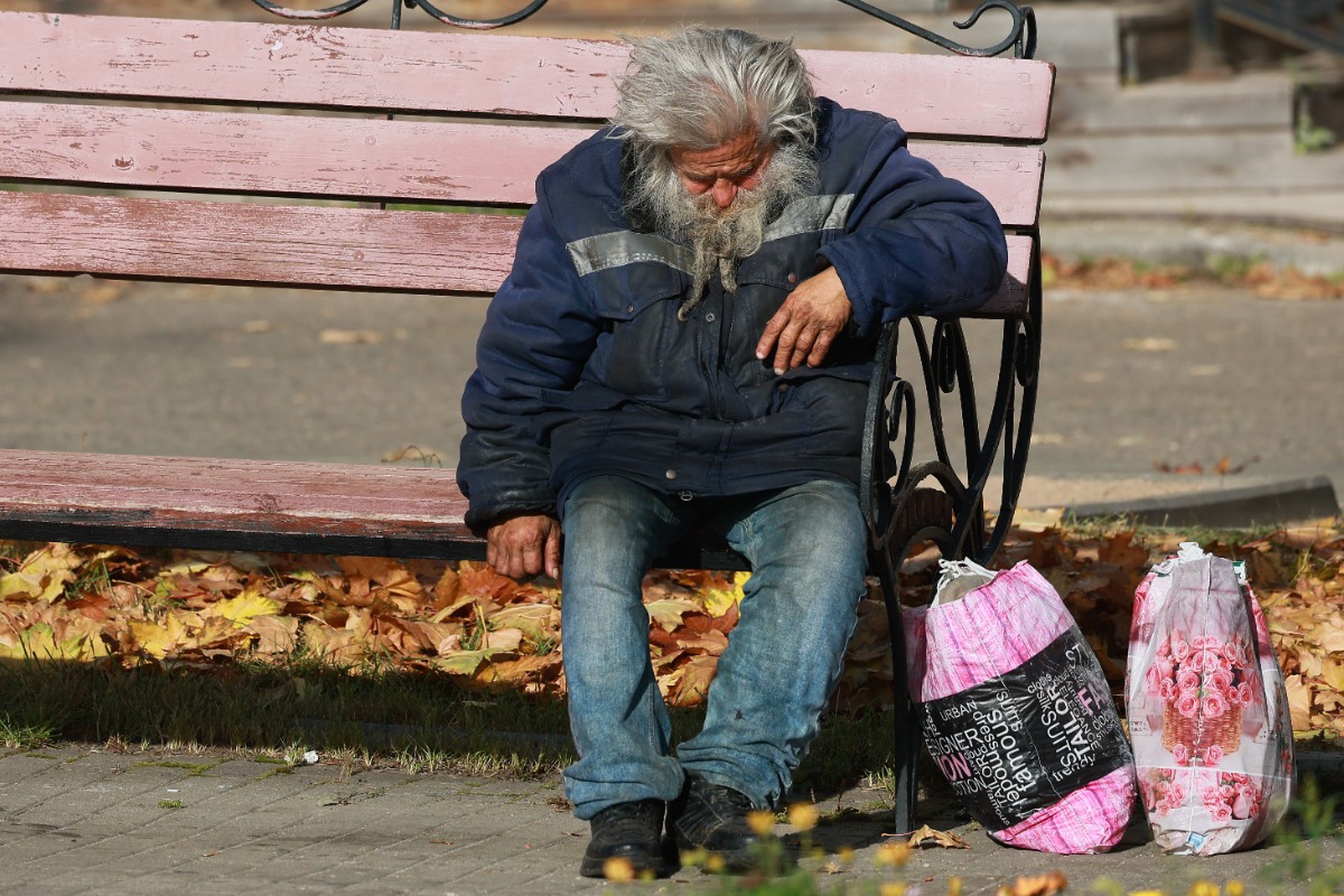 Психиатр Крупин объяснил, почему бездомные не хотят менять образ жизни