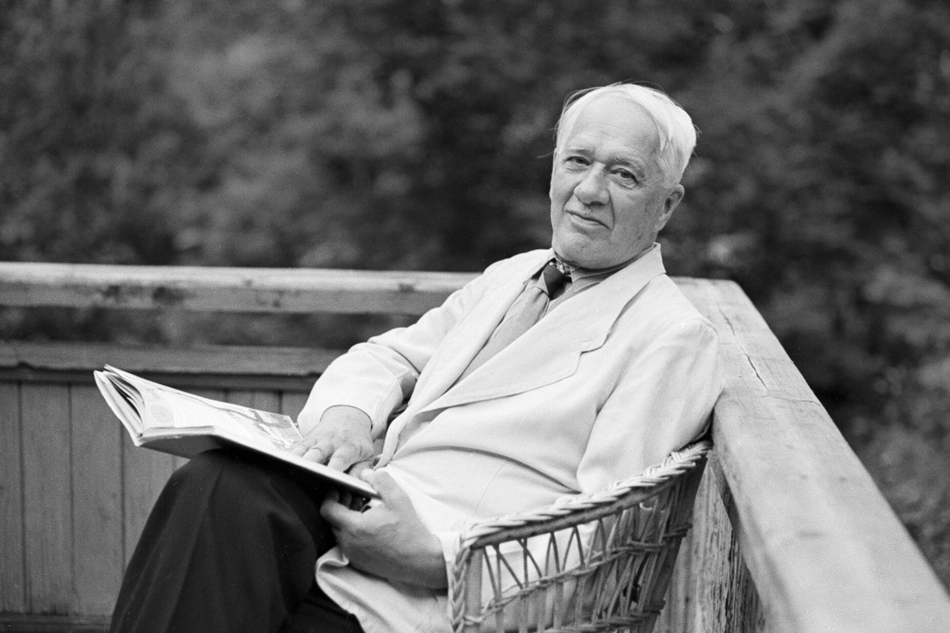 Кухаркин сын и доктор Оксфорда: как Корней Чуковский выжил в эпоху «отмены»