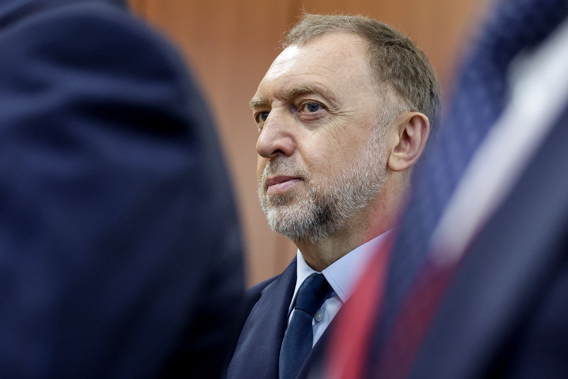 Дерипаска предложил россиянам работать шесть дней с восьми до восьми