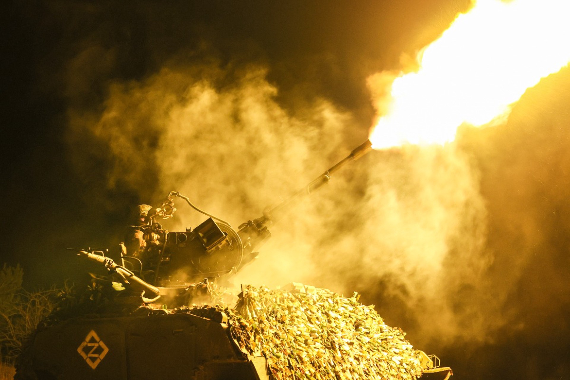 Силы ПВО за ночь уничтожили десятки беспилотников над Россией