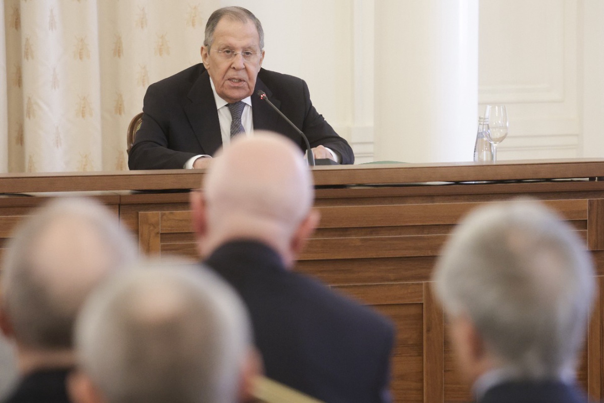 «Потеряли берега»: Лавров раскритиковал Запад за территориальные притязания