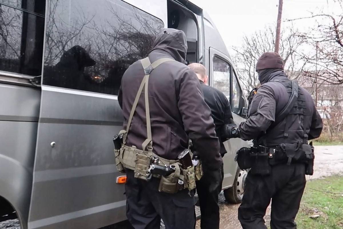 Трое боевиков Басаева задержаны за нападения на российских военных
