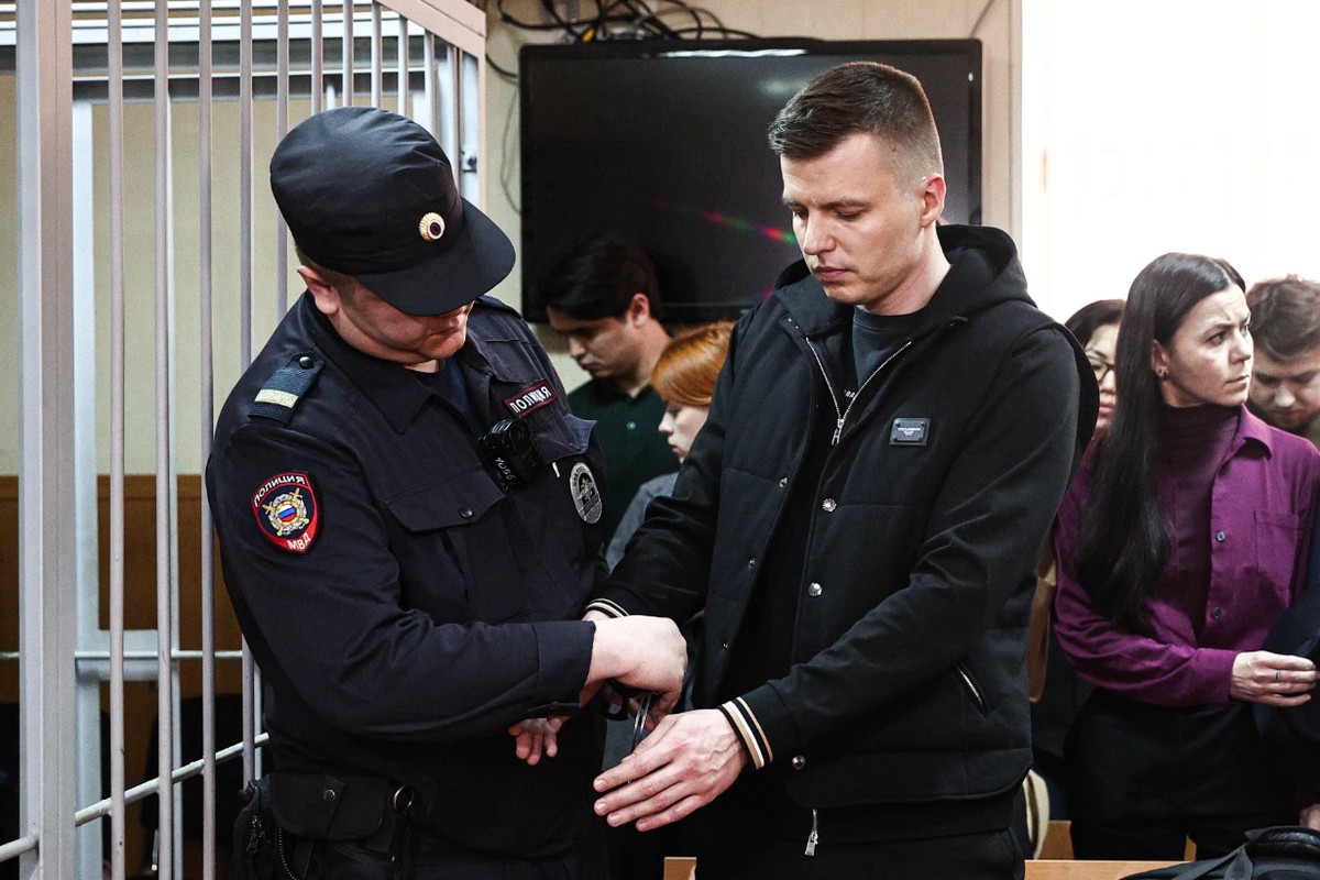 «Тормозов нет». Звездам предложили отдать 194 млн за Чекалина, детям грозит детдом: что будет с семьей Лерчек