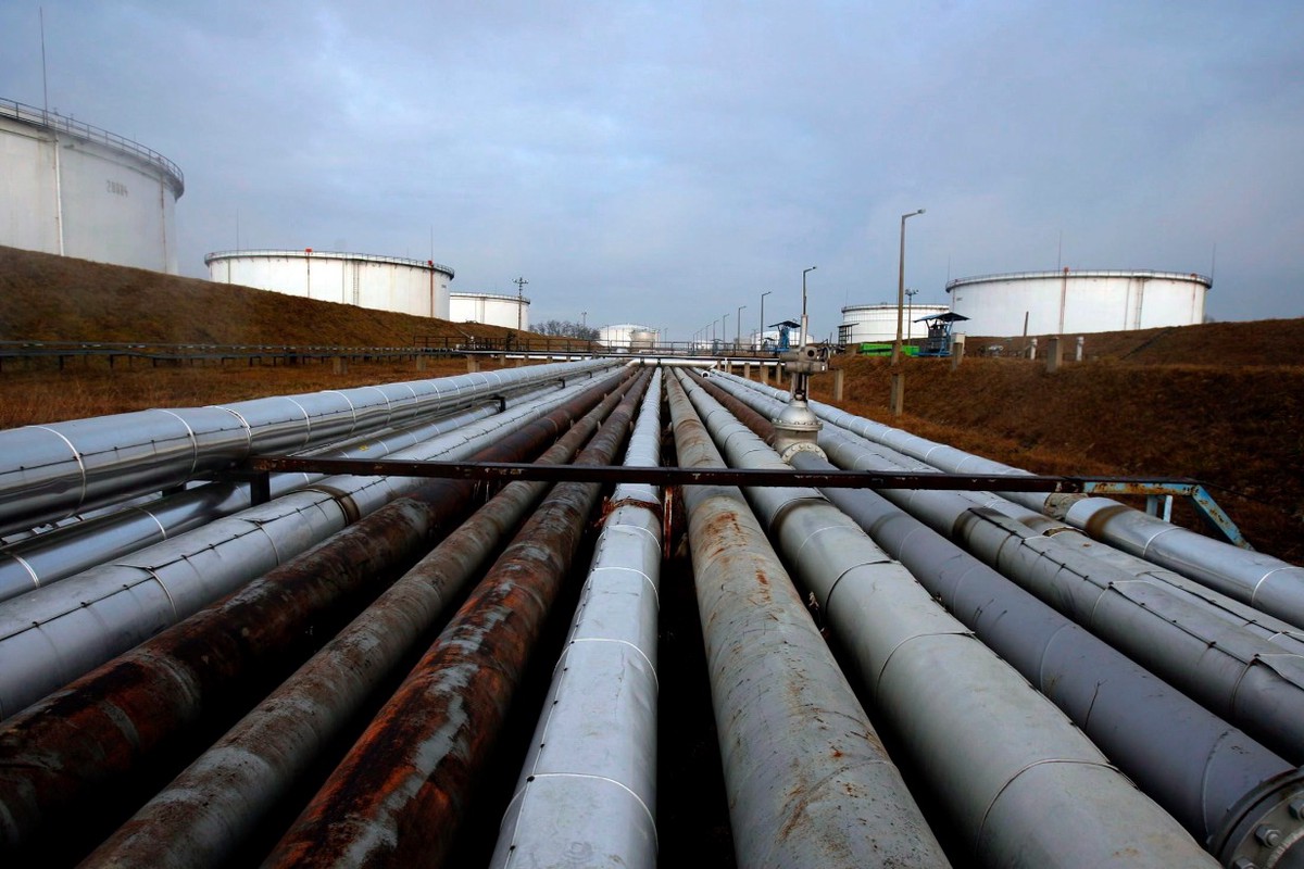 Словакия вновь получает российскую нефть через «Дружбу»