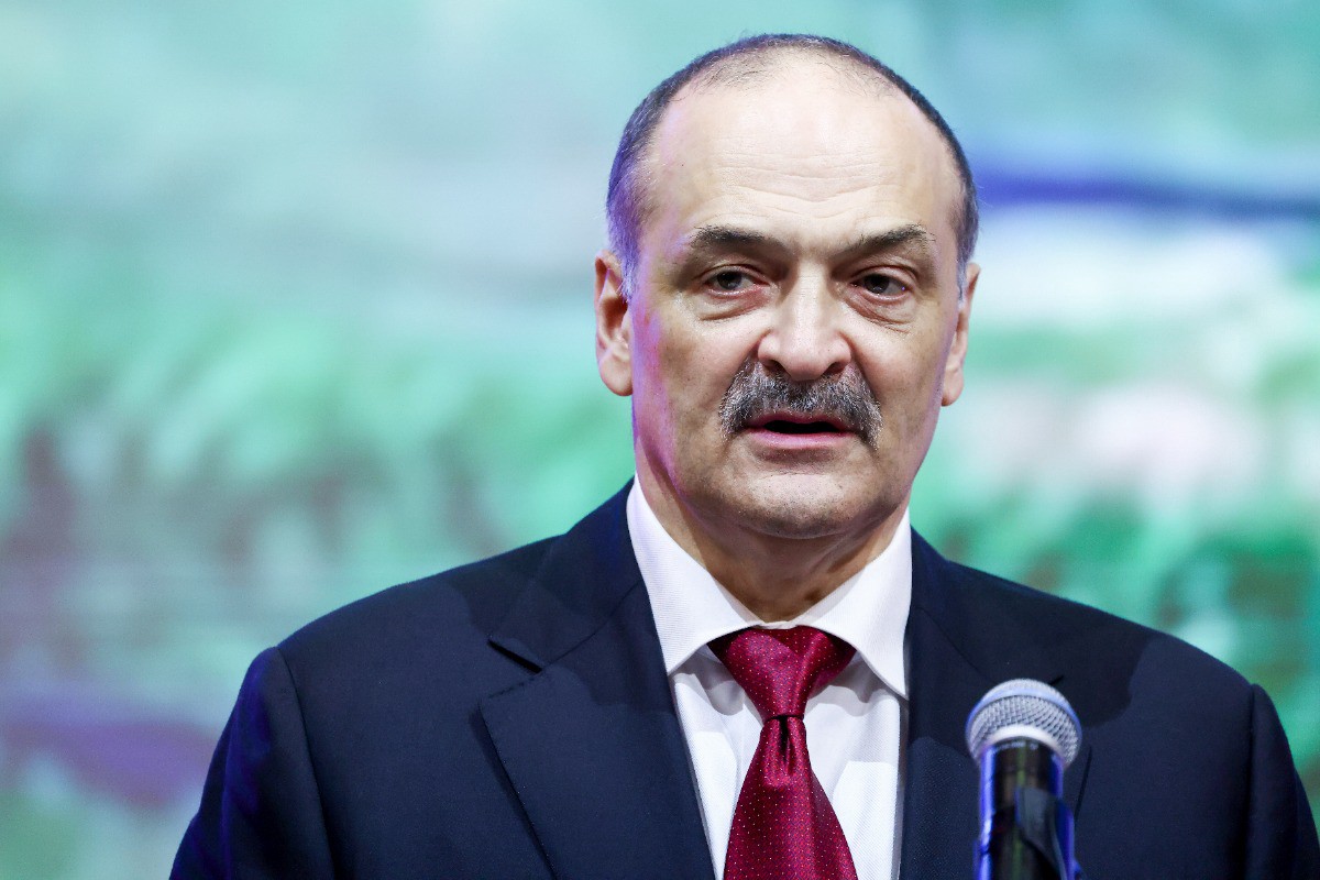 Политолог рассказал, где может продолжить карьеру глава Дагестана после отставки