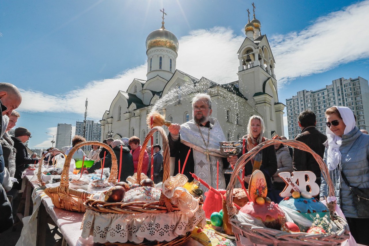Освящение куличей и яиц: когда и как проходит в храме