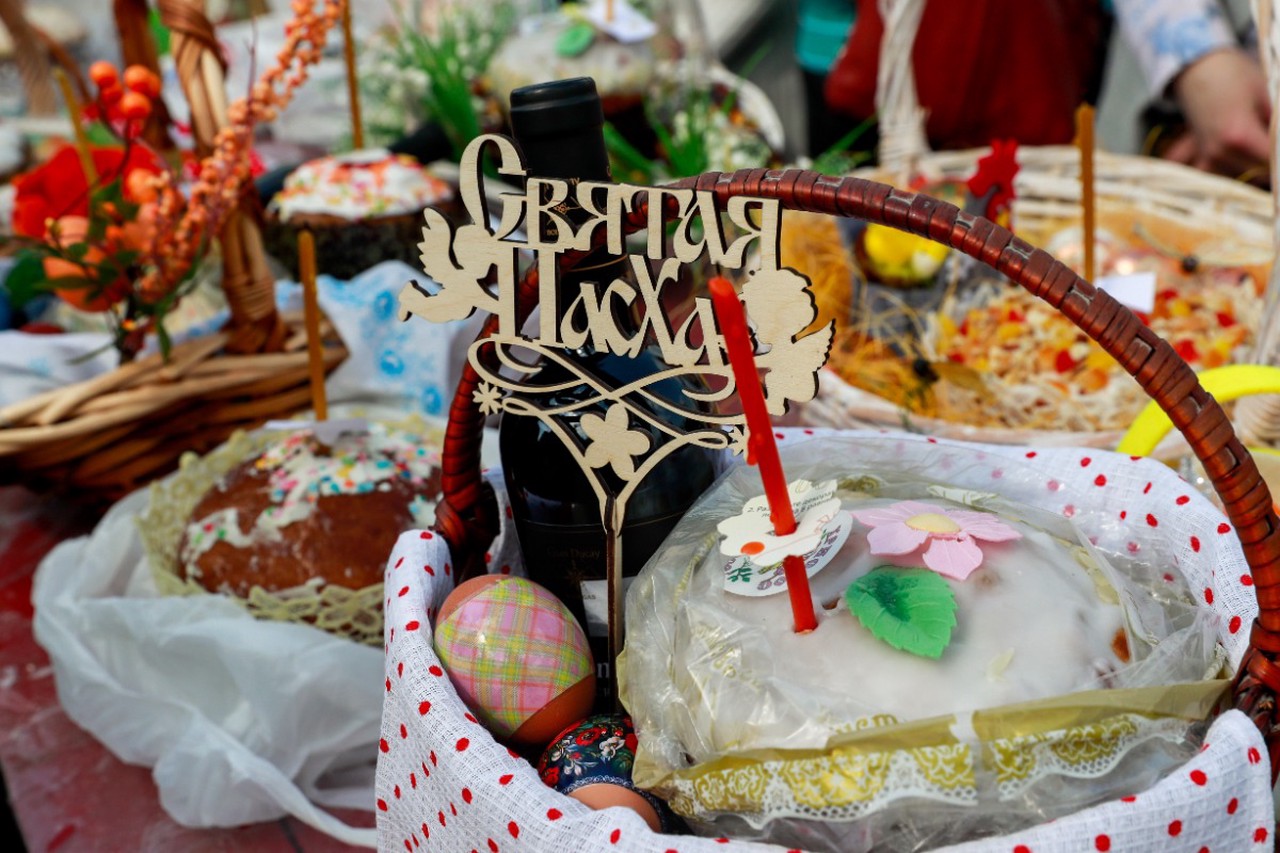 Освящение куличей и яиц: когда и как проходит в храме