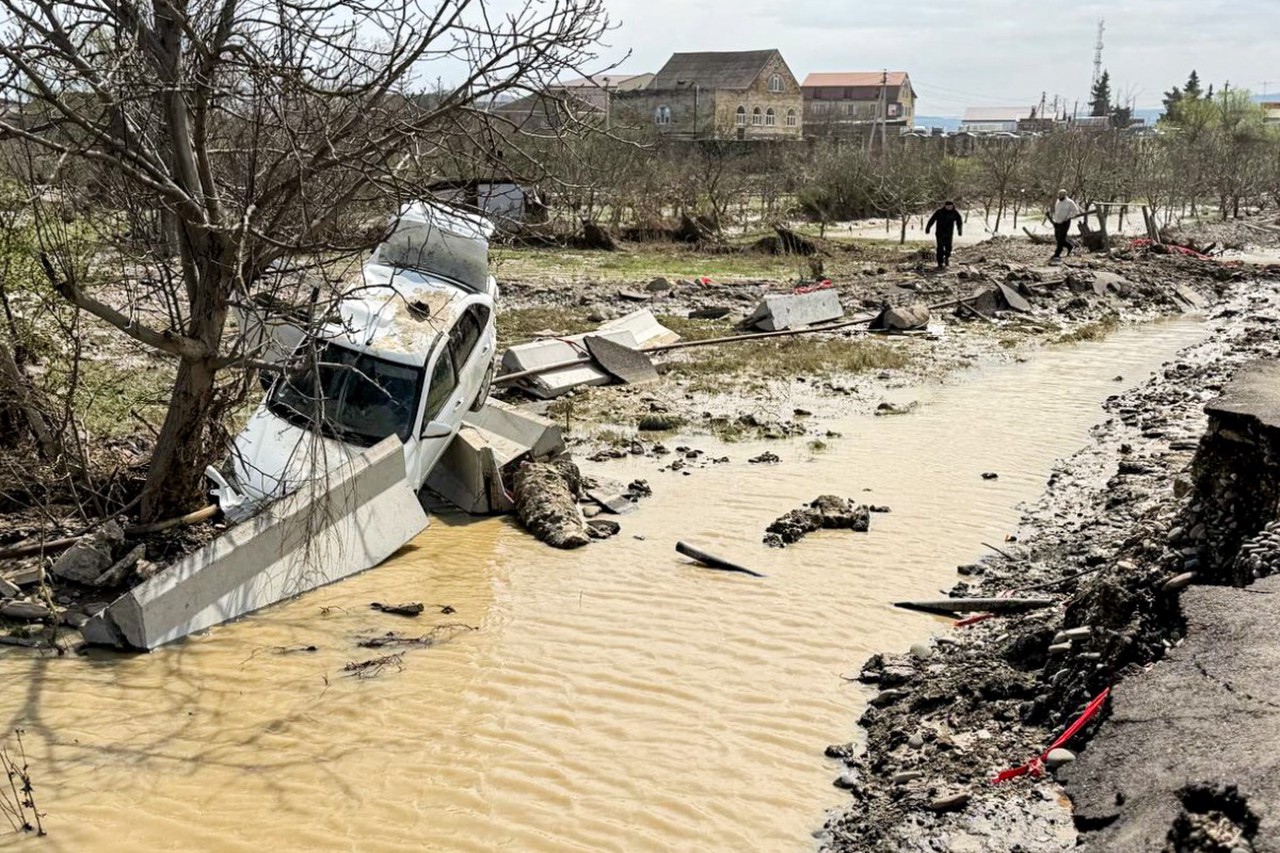 Тысячи домов в воде, вспышка инфекции: последние новости о ЧП в Дагестане 8 апреля