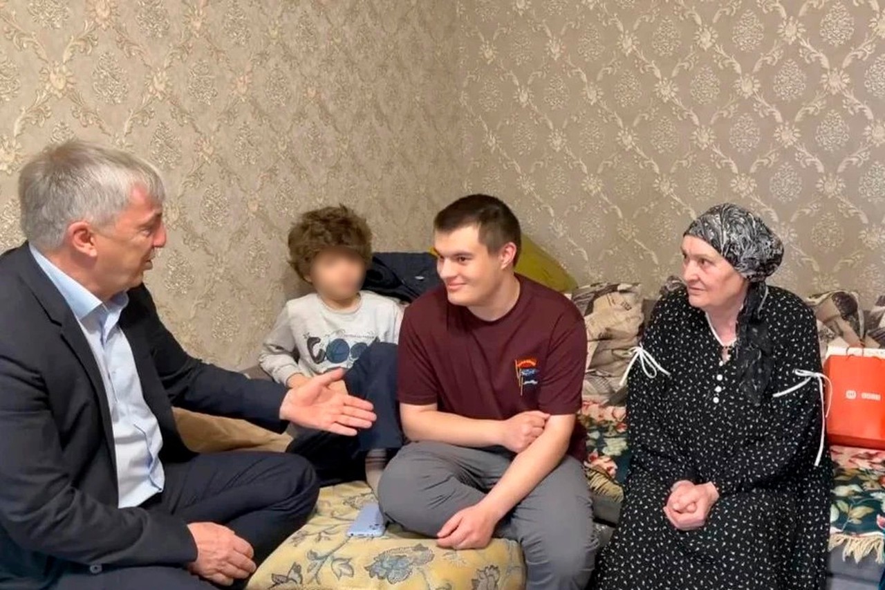 Недуг не проблема: как 19-летний Шамиль из Каспийска совершил подвиг и стал помощником депутата