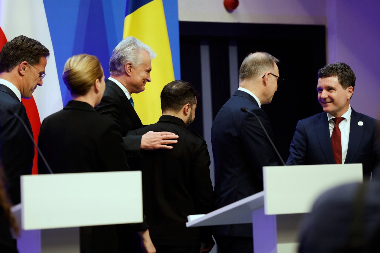 «Уберите детей». Зеленский говорит на языке сатаны и смешит весь мир: коллекция провалов киевского лидера       