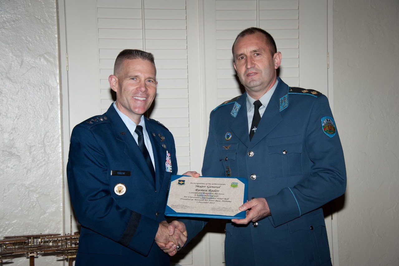 «Троянский конь России» победил на выборах в Болгарии: что это значит для Москвы