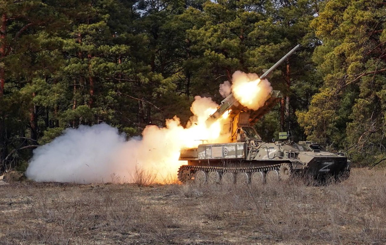 «Нефтяной дождь», мощный пожар в порту и смерть детей: что известно об адских ударах по Туапсе