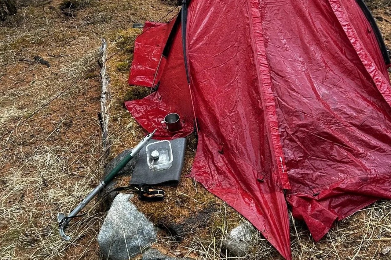 «Заживо под снегом»: лавина на Мунку-Сардык похоронила троих. Сколько еще трупов нужно «проклятой» горе?