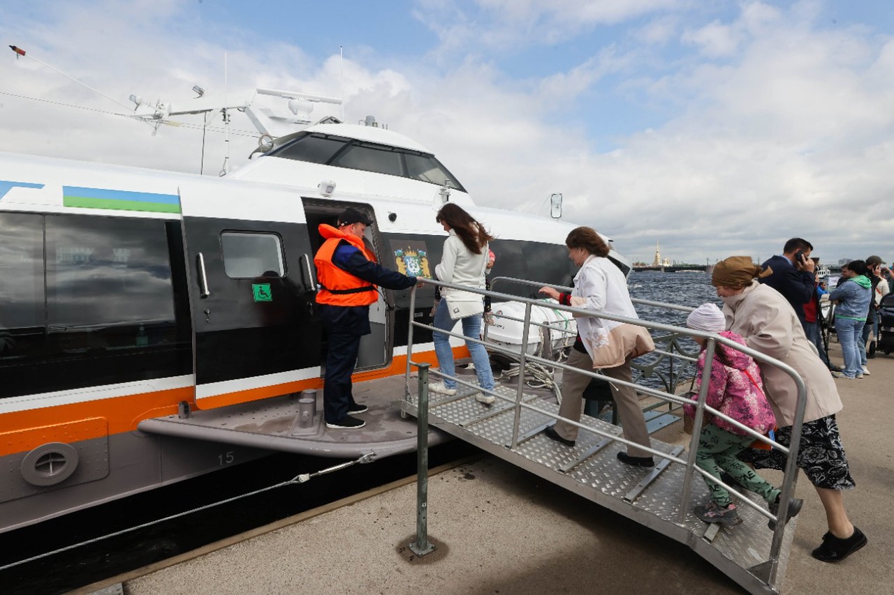 Открытие фонтанов в Москве и Санкт‑Петербурге в мае-2026: главные даты, традиции и сюрпризы