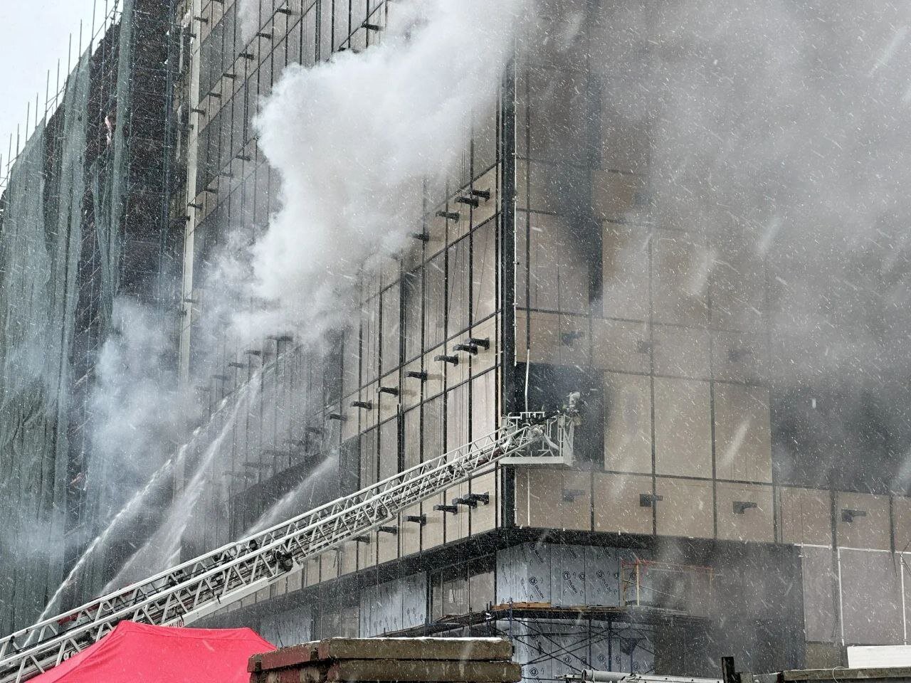 Семеро погибших и максимальный уровень сложности: что известно о смертельном пожаре в Москве