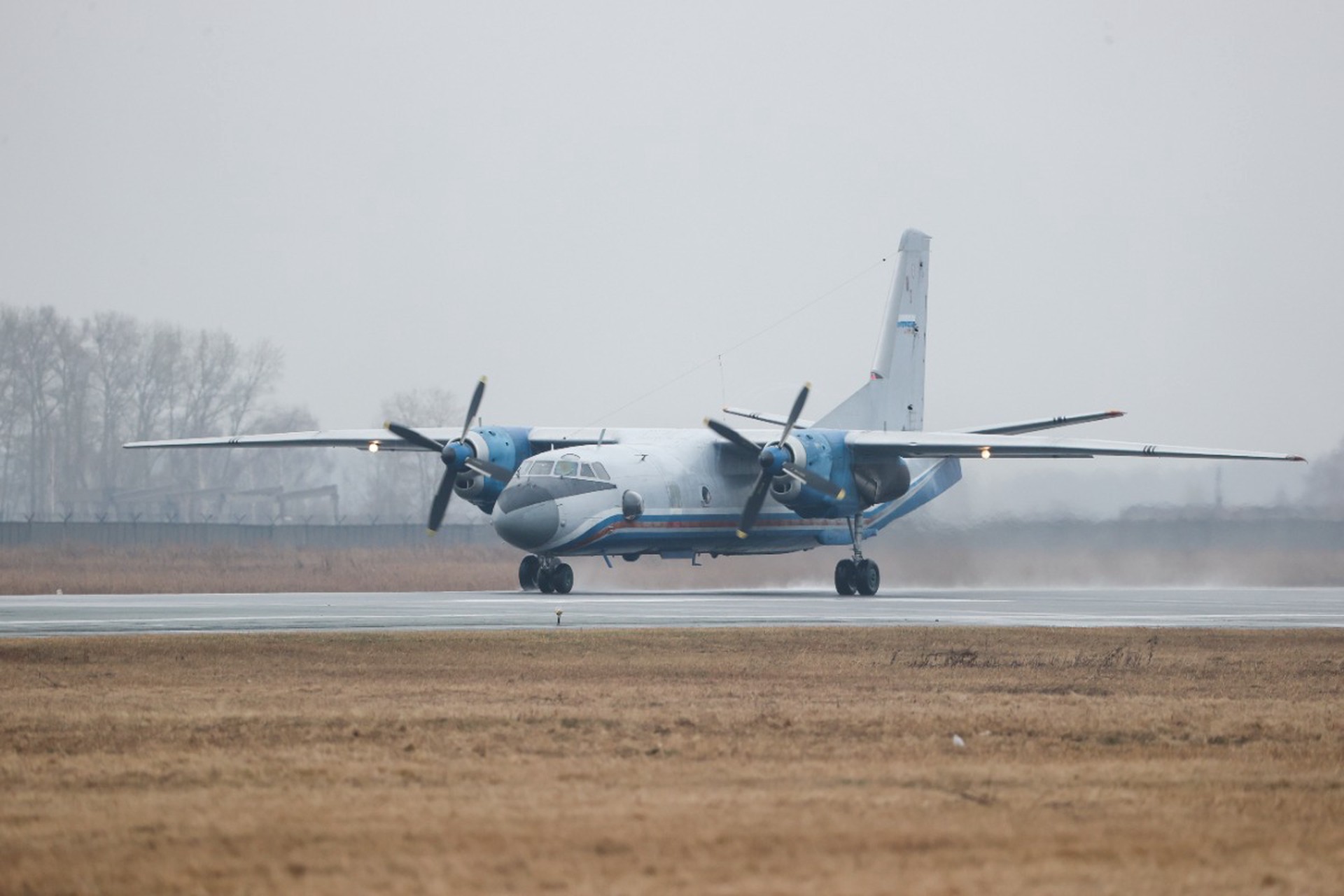Заслуженный пилот рассказал, что могло стать причиной крушения самолета Ан-26 в Крыму