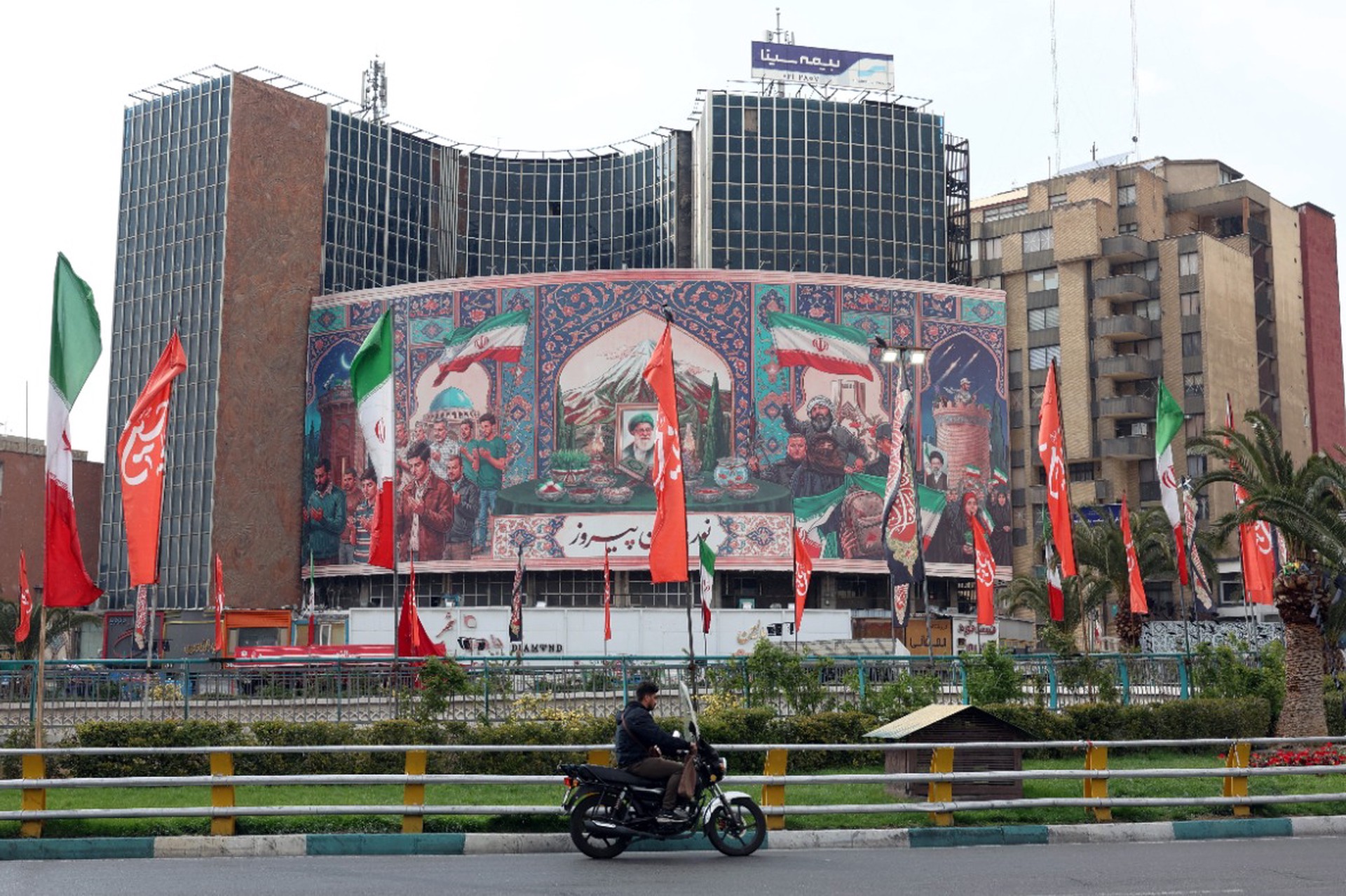 Посадили на раскол: как Иран помогает России, разваливая НАТО